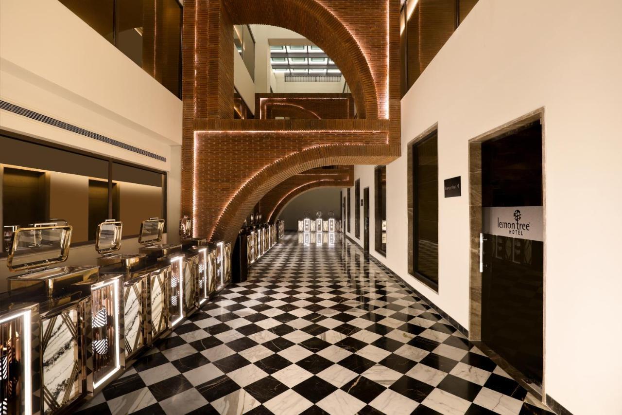 Lemon Tree Hotel, Hisār Exteriör bild